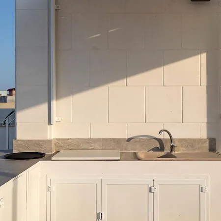 Attico Tour - Vista Mare - Jacuzzi Apartment