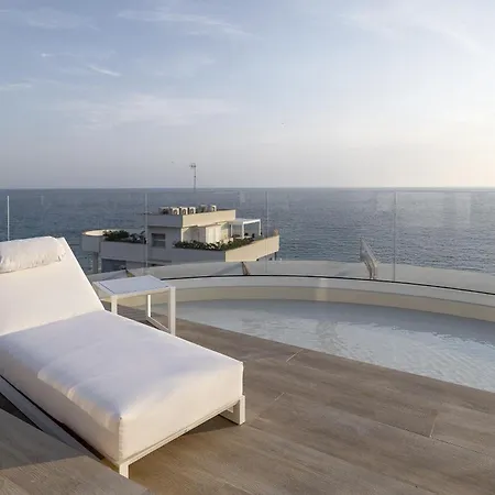 Attico Tour - Vista Mare - Jacuzzi Apartment