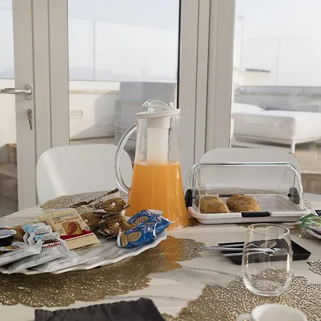 Attico Tour - Vista Mare - Jacuzzi Apartment